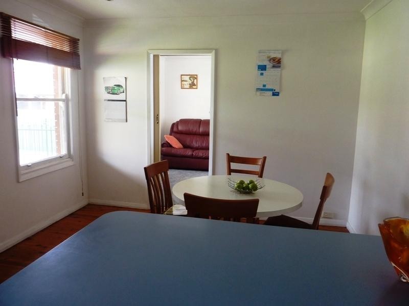 4 Toronto Avenue, Dapto NSW 2530