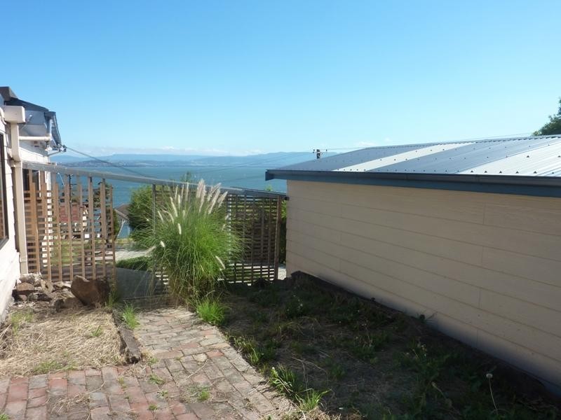 55 Buena Vista Avenue, Lake Heights NSW 2502