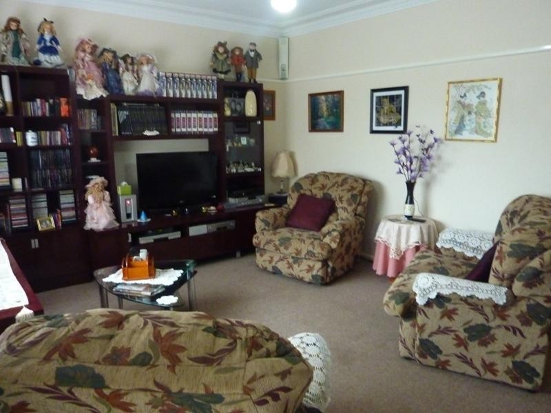 1/32 Devonshire Crescent, Oak Flats NSW 2529