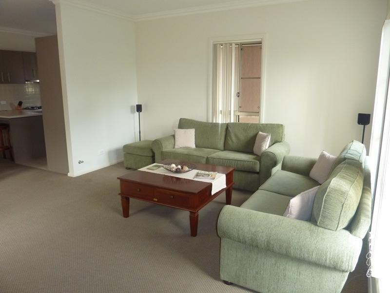 1/97 Pur Pur Avenue, Lake Illawarra NSW 2528