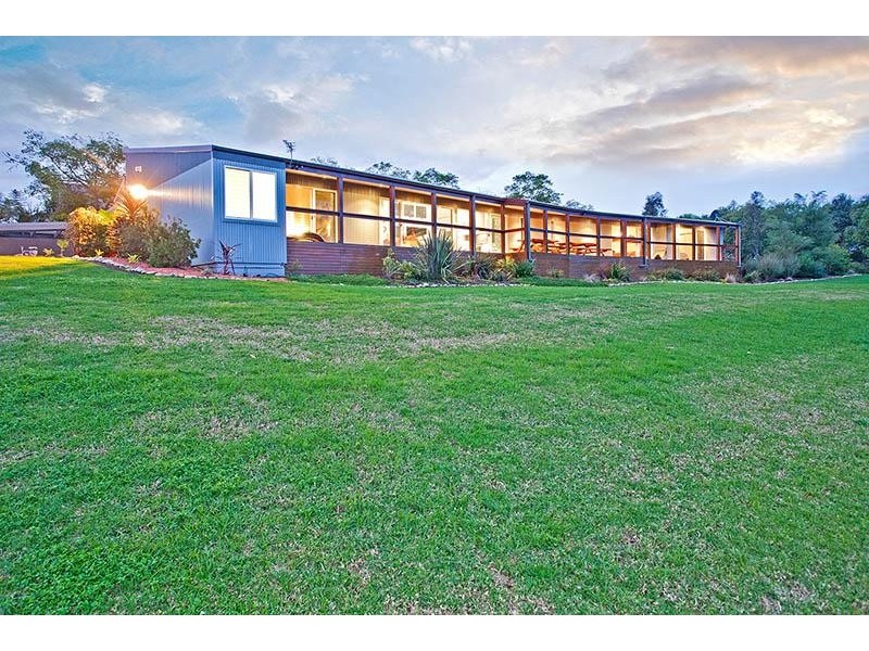 27 Larkins Lane, Yallah NSW 2530