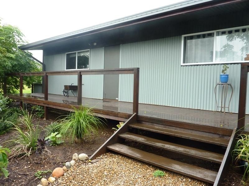 27 Larkins Lane, Yallah NSW 2530