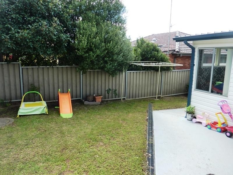 26 Burrell Crescent, Dapto NSW 2530