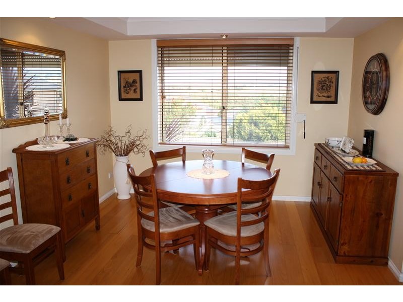 7 Kirriemuir Glen, Horsley NSW 2530