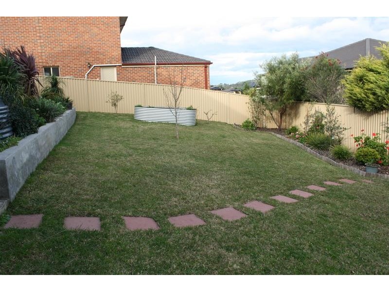 7 Kirriemuir Glen, Horsley NSW 2530