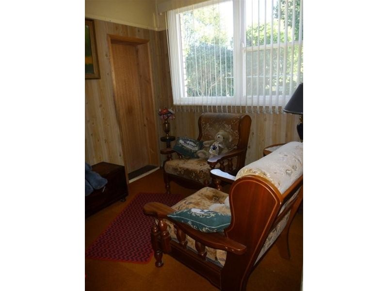 12 Lakelands Drive, Dapto NSW 2530
