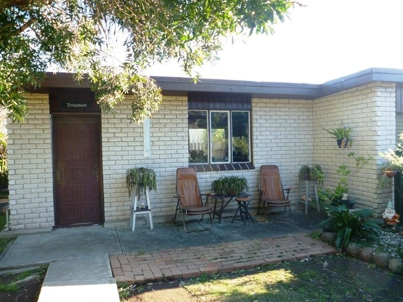 12 Lakelands Drive, Dapto NSW 2530