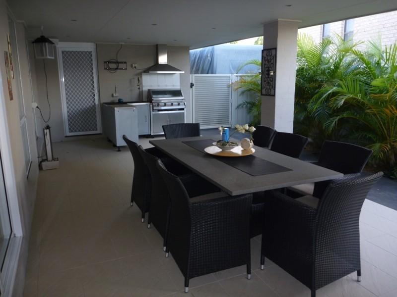 11 Mystics Dve, Shell Cove NSW 2529