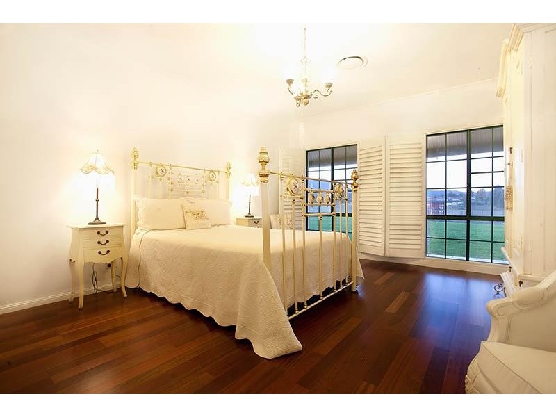 41 Rondanella Drive, Kanahooka NSW 2530