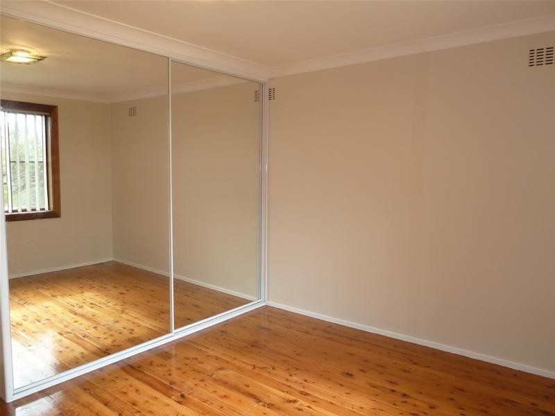 16 Horsley Road, Oak Flats NSW 2529