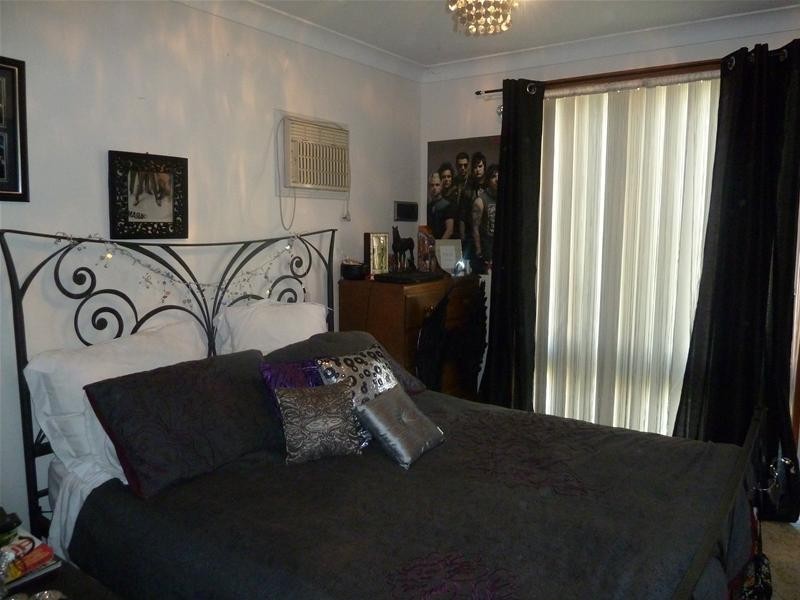 4 Nalong Place, Oak Flats NSW 2529