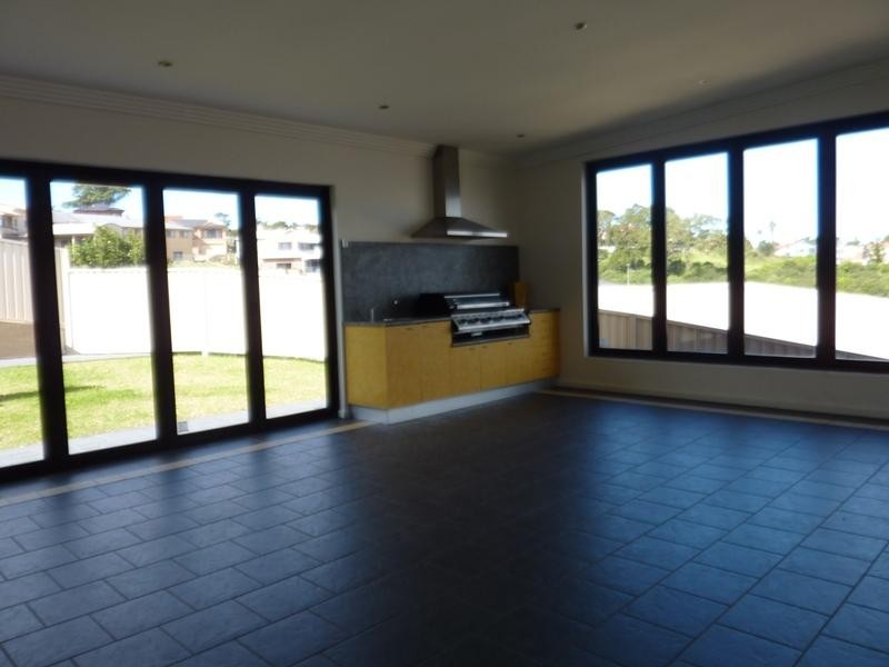 9 Osprey Drive, Berkeley NSW 2506