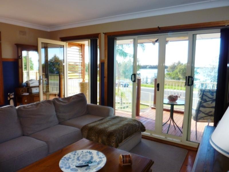 108 Lakeside Drive, Koonawarra NSW 2530