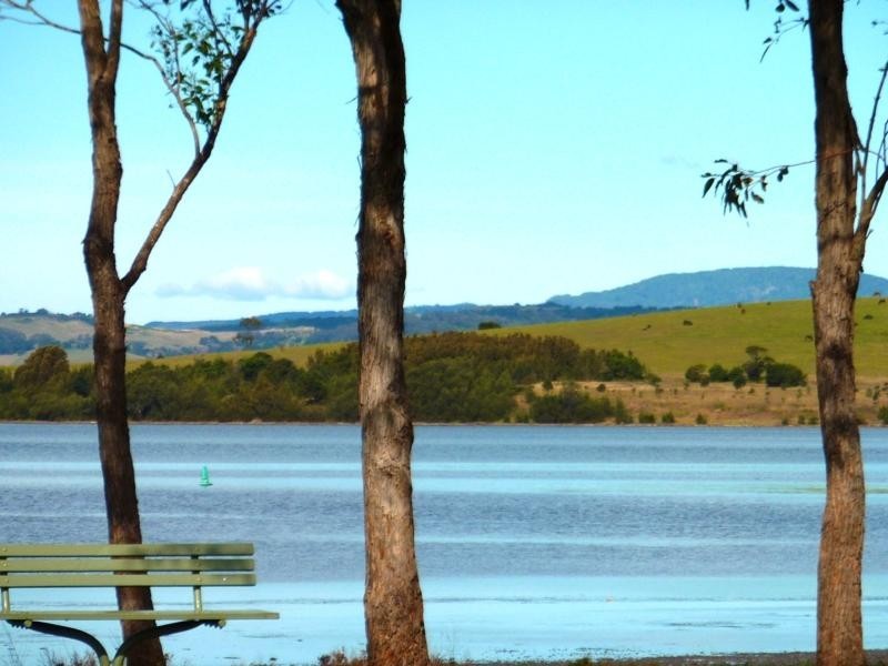 108 Lakeside Drive, Koonawarra NSW 2530