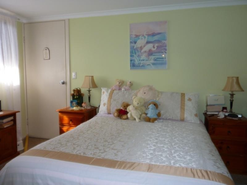 60 Robert Street, Dapto NSW 2530