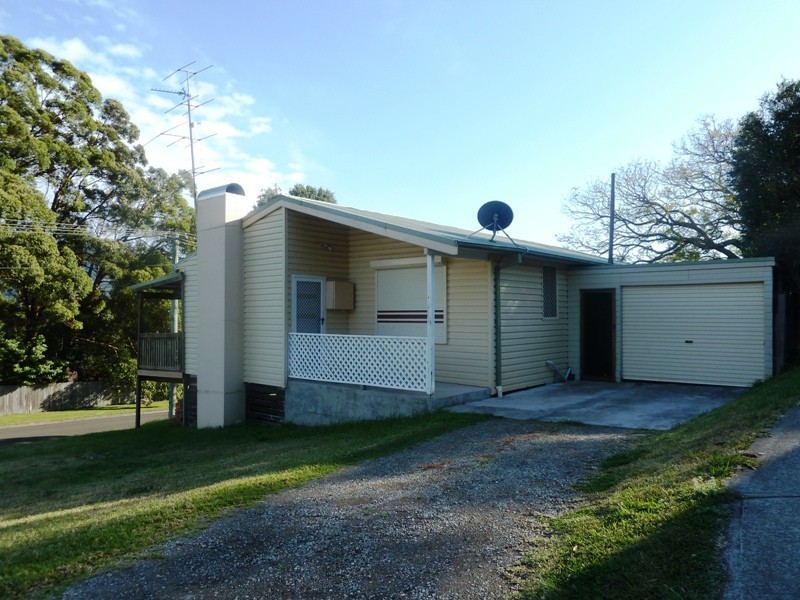 6 Duley Street, Dapto NSW 2530