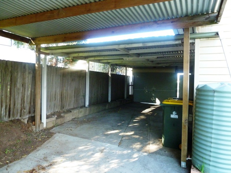 6 Duley Street, Dapto NSW 2530
