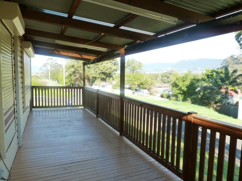 6 Duley Street, Dapto NSW 2530