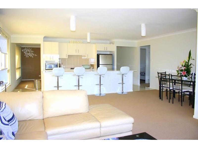 5 Penterong Way, Haywards Bay NSW 2530