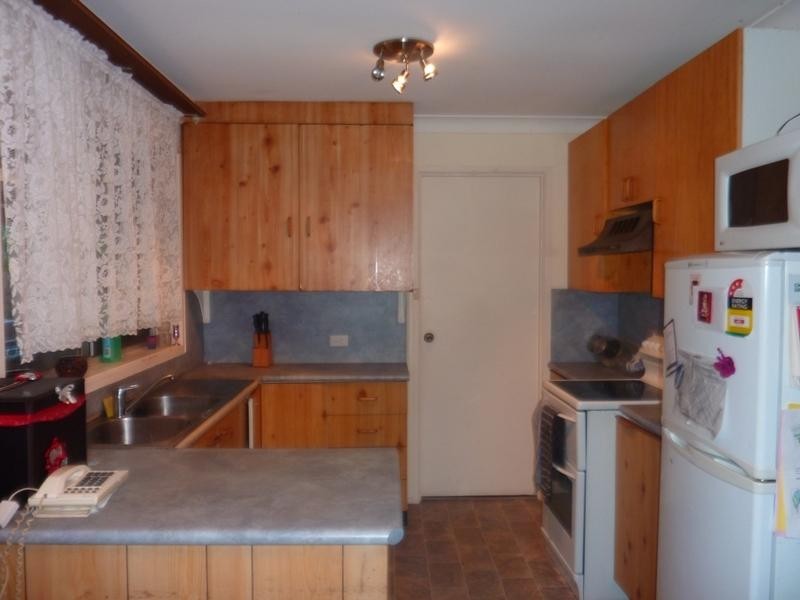 37 Bright Parade, Dapto NSW 2530