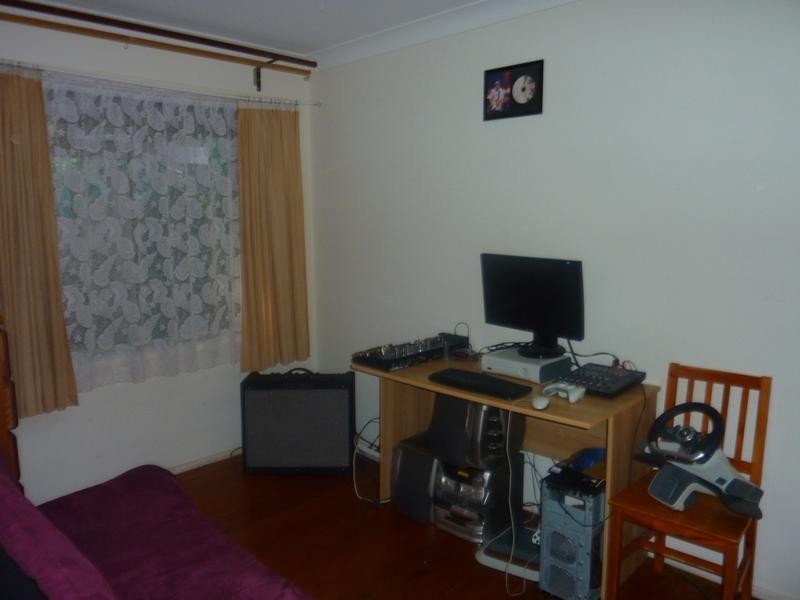 37 Bright Parade, Dapto NSW 2530