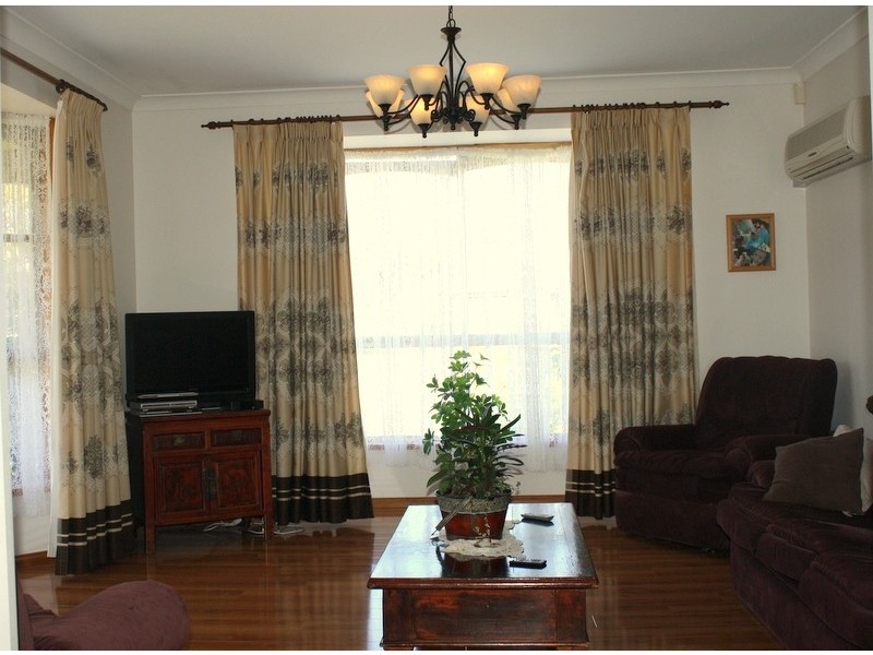33a Power Drive, Mount Warrigal NSW 2528