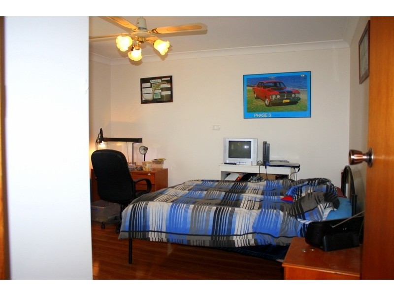 33a Power Drive, Mount Warrigal NSW 2528