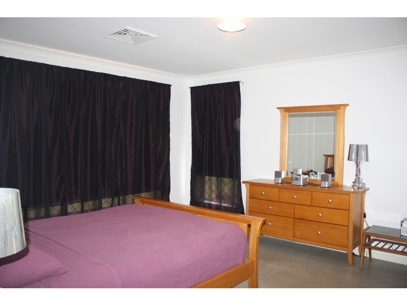 17 Ashwood Place, Horsley NSW 2530