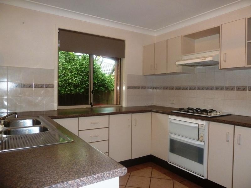 15 Kianga Close, Flinders NSW 2529