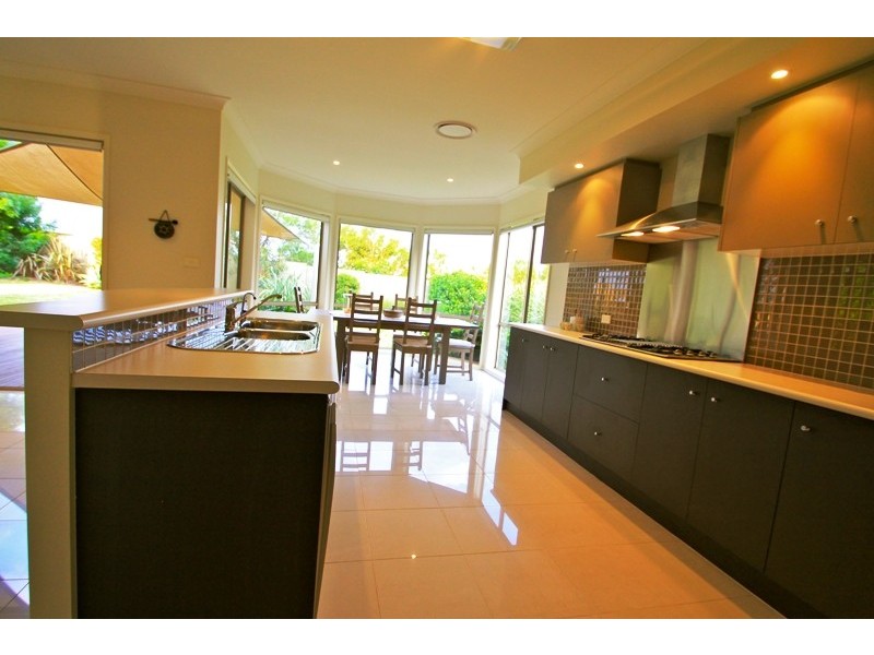 13 Wollingurry Street, Haywards Bay NSW 2530