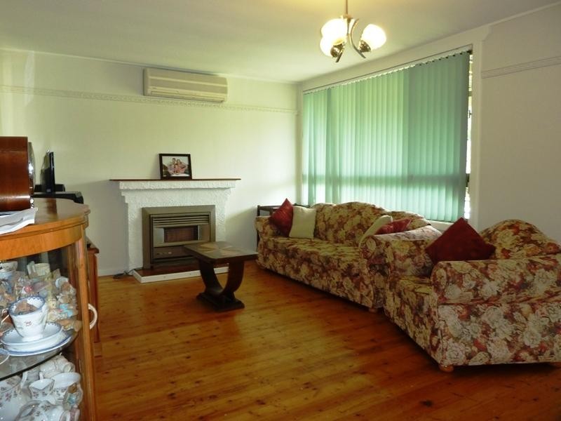 37 Thornbury Avenue, Unanderra NSW 2526