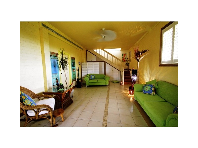 18 Clarence Court, Berkeley NSW 2506