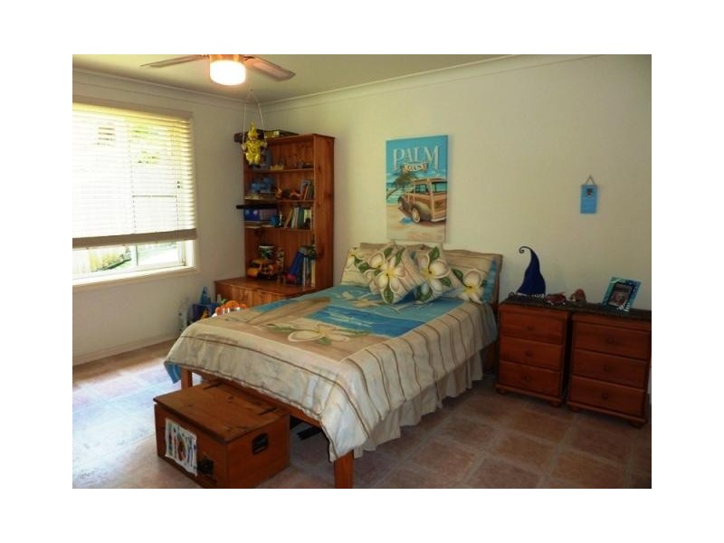 18 Clarence Court, Berkeley NSW 2506