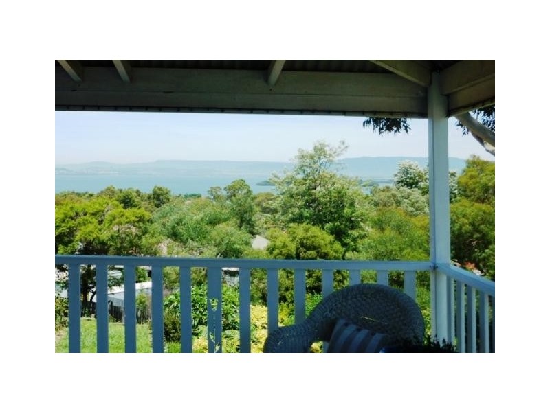 18 Clarence Court, Berkeley NSW 2506