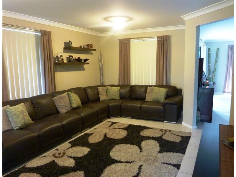 7 Tallwood Place, Horsley NSW 2530