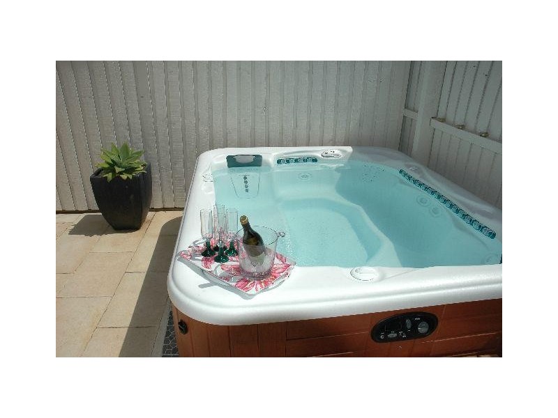 13a Boollwarroo Parade, Shellharbour NSW 2529