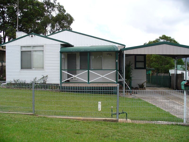 8 Yalunga Crescent, Dapto NSW 2530
