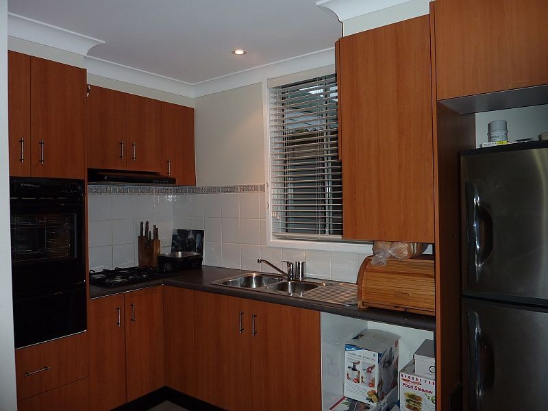 8 Yalunga Crescent, Dapto NSW 2530