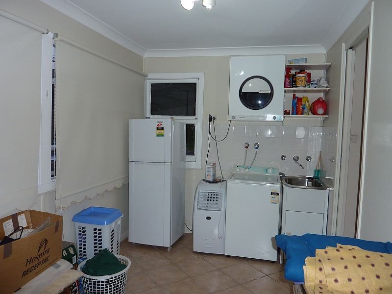 8 Yalunga Crescent, Dapto NSW 2530