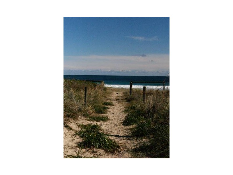 61 Boollwarroo Prd, Shellharbour NSW 2529