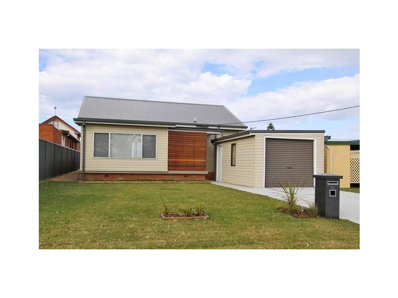 61 Boollwarroo Prd, Shellharbour NSW 2529