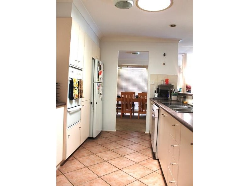 17 Highcroft Boulevard, Horsley NSW 2530