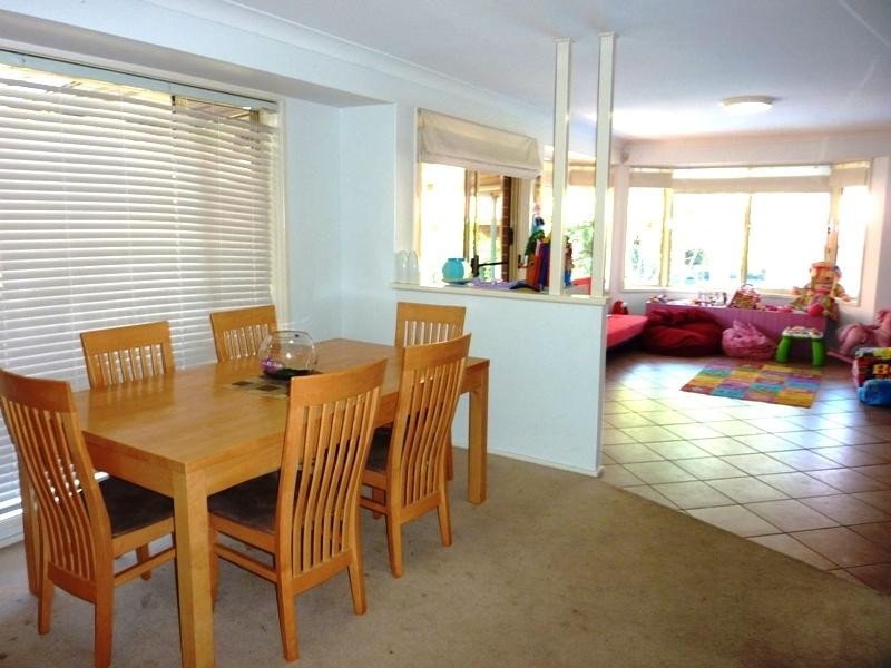 17 Highcroft Boulevard, Horsley NSW 2530