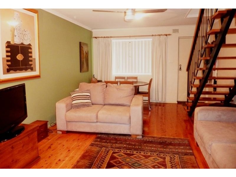 5/16 Railway Street, Corrimal NSW 2518