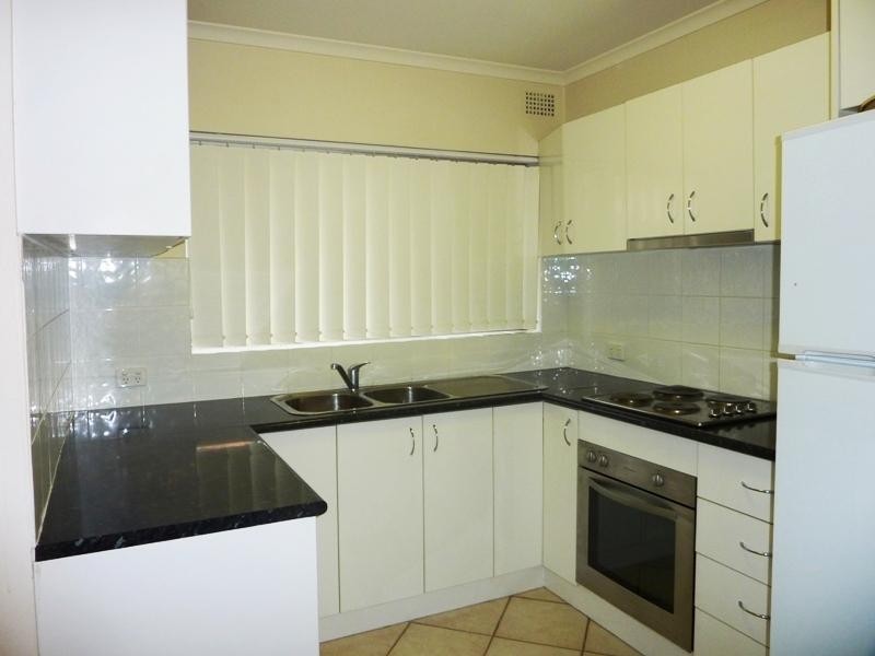 5/16 Railway Street, Corrimal NSW 2518