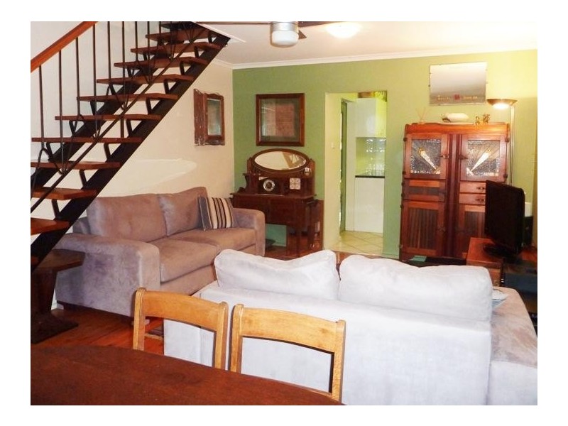 5/16 Railway Street, Corrimal NSW 2518