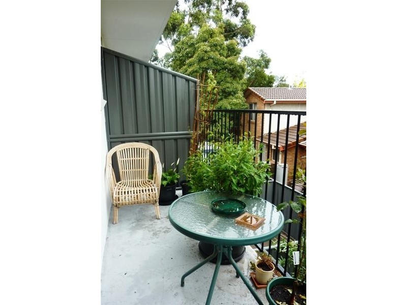 5/16 Railway Street, Corrimal NSW 2518