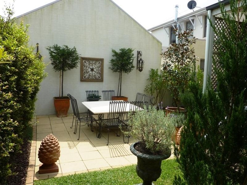 36 Broughton Avenue, Tullimbar NSW 2527