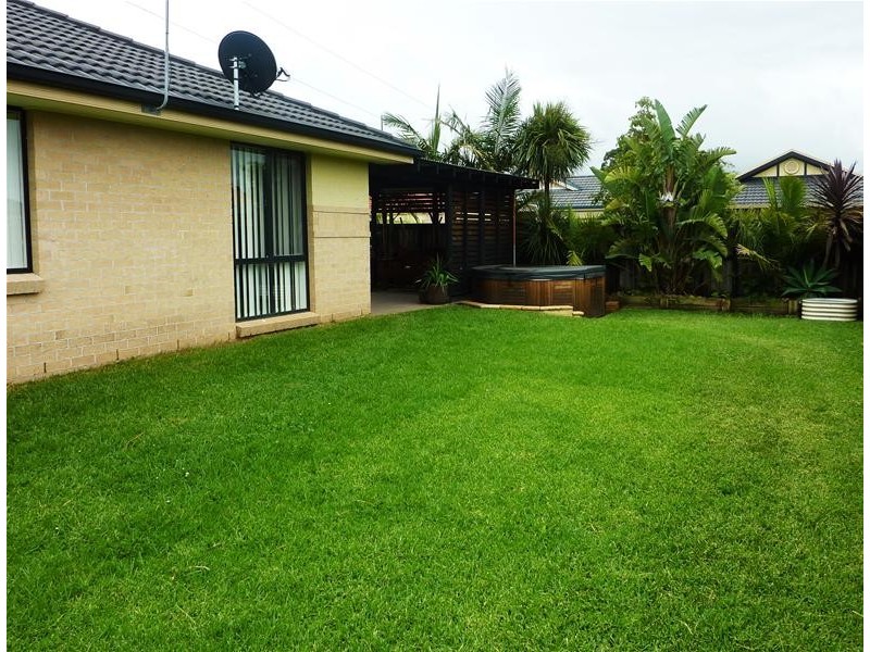 7 Tallwood Place, Horsley NSW 2530