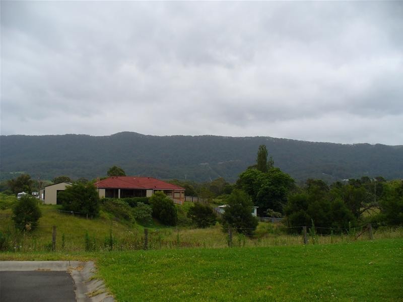 7 Tallwood Place, Horsley NSW 2530